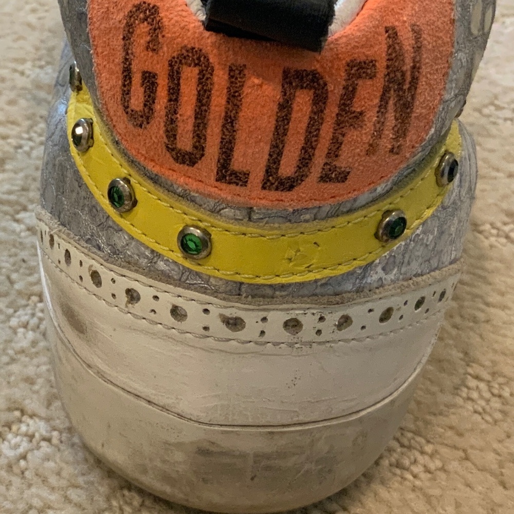 Golden Goose Gray and White Sneakers with Blue Laces - Picture 5 of 11